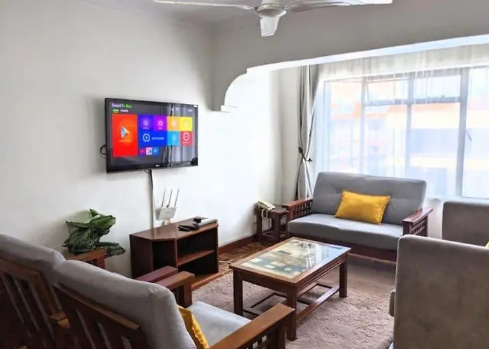 Lantana Road Apartments- By Truestay